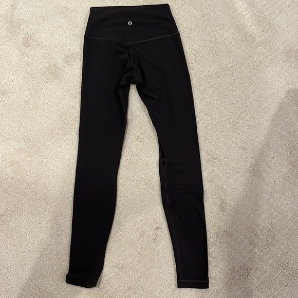 Lululemon Align Leggings 28”, color gray, size 4 - Picture 3 of 4